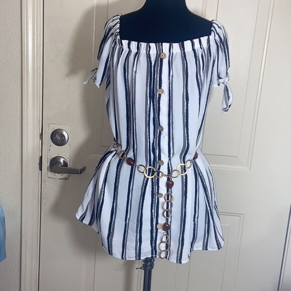 H&M Women Blouse Size M L Apparently Belt Not Included - Picture 1 of 10